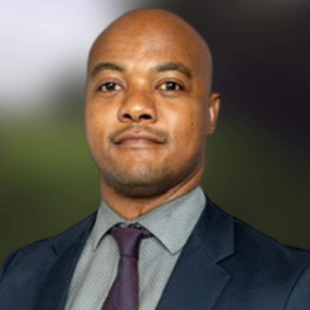 SquareHeadshot-DavidB2026-2